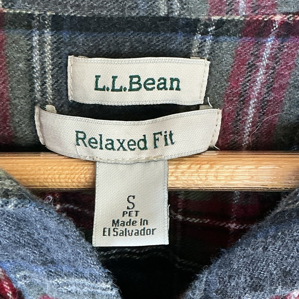 LL Bean Plaid Flannel‎ Button Up Shirt Women Long Sleeve Gray Red Size Small - Picture 4 of 7